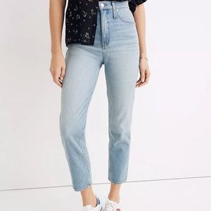 Madewell Classic Straight Jeans in Meadowland Wash